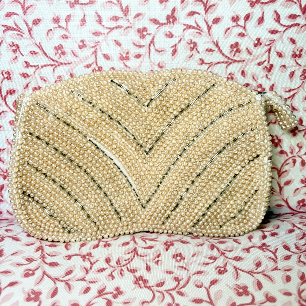 Vintage 1950s Handmade Faux Pearl Beaded Bag